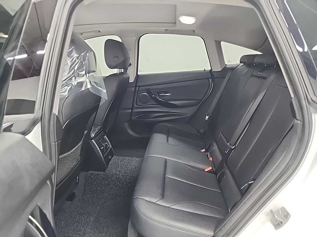 BMW Gran Turismo - Vista 12