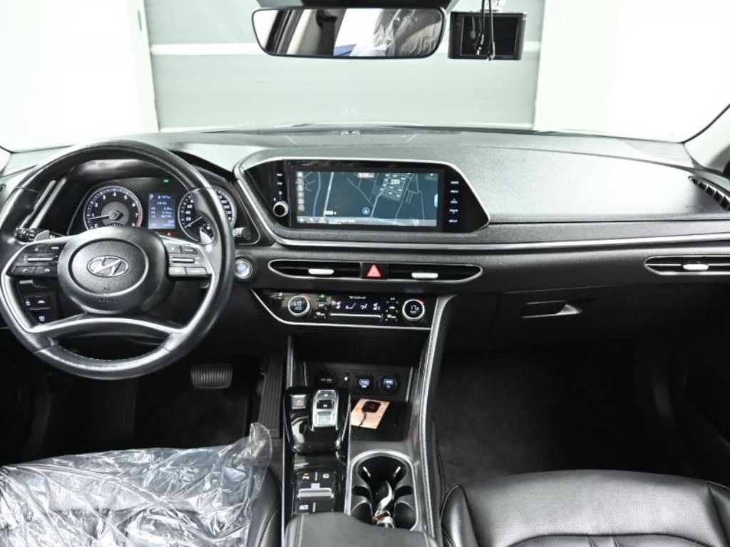 HYUNDAI Sonata - Vista 7