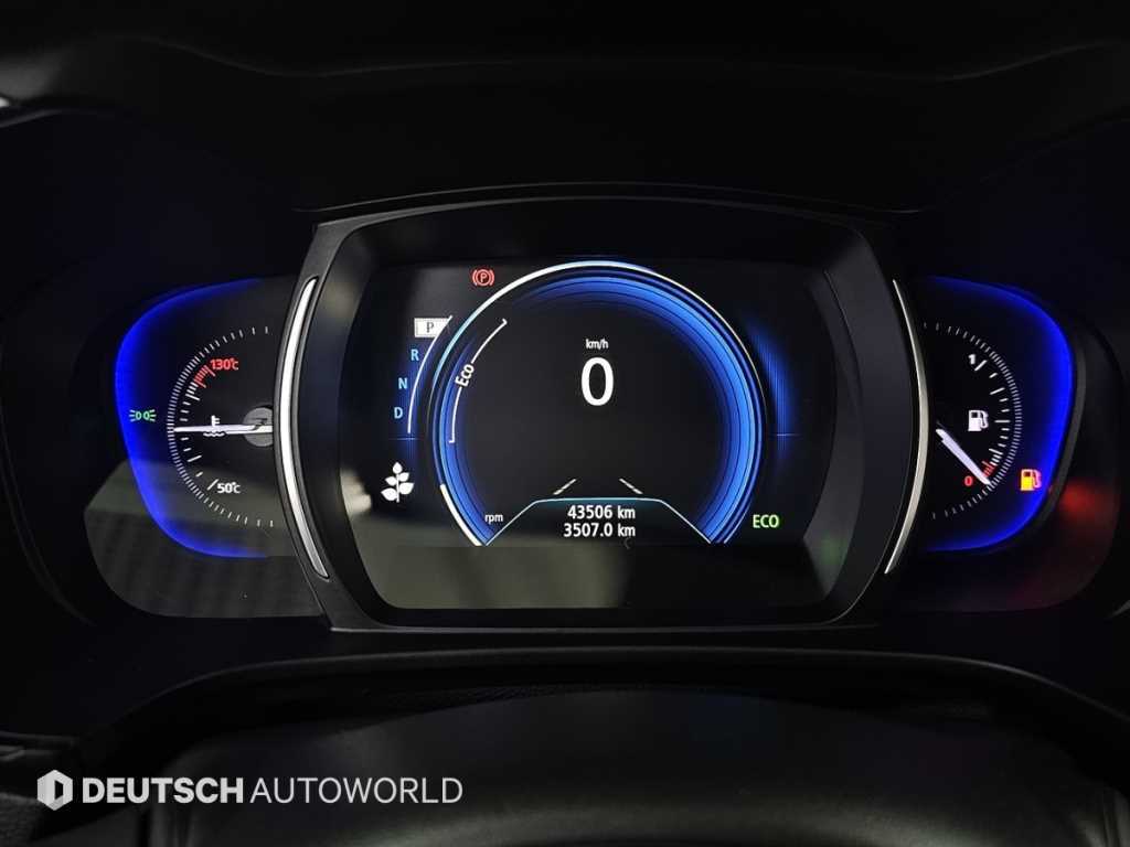 SAMSUNG QM6 - Vista 8