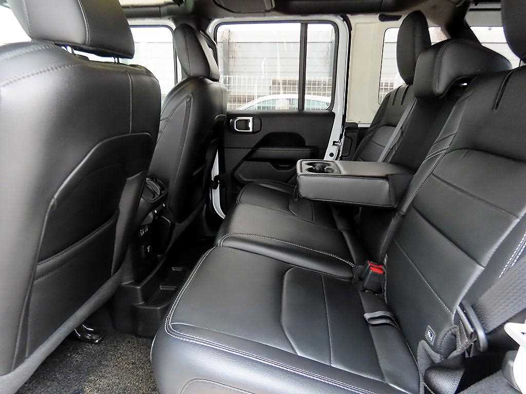 Jeep Wrangler - Vista 6