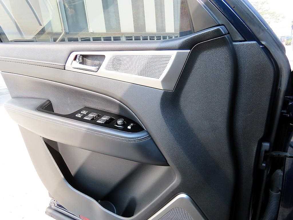 Ssangyong Rexton - Vista 11