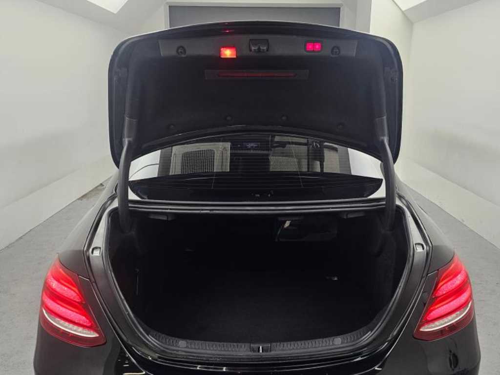Mercedes Benz E class 2018 Negro - Importación desde Corea - HF Imports Iquique - Foto 19