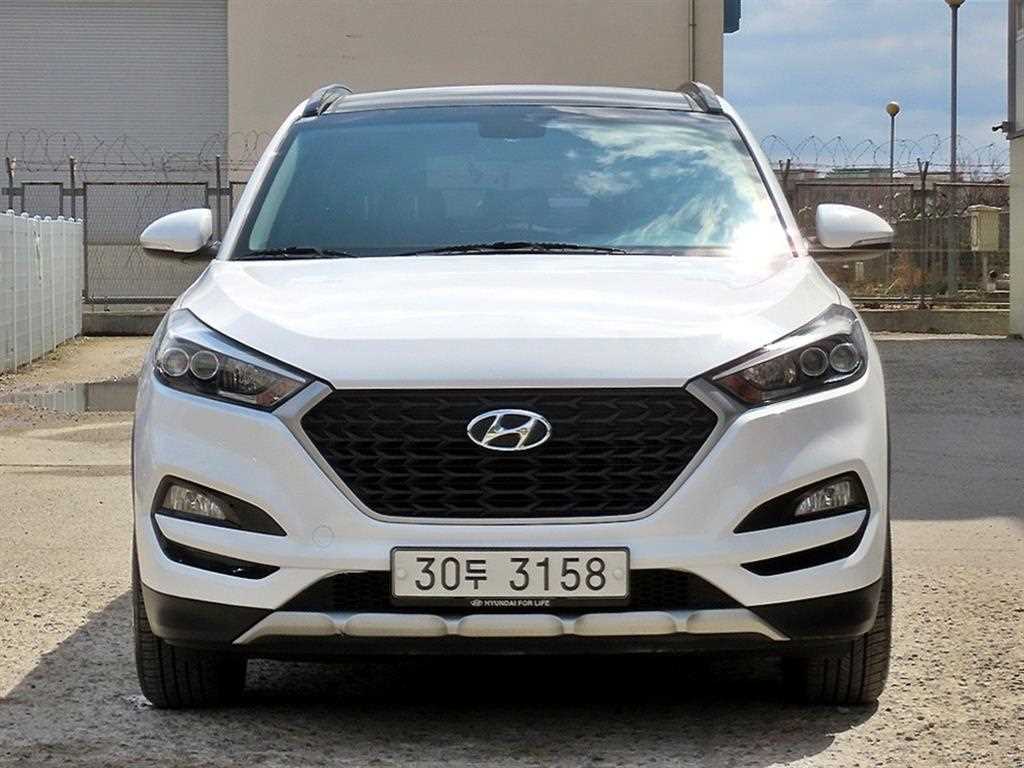 HYUNDAI Tucson 2017 Blanco - Importación desde Corea - HF Imports Iquique - Foto 1