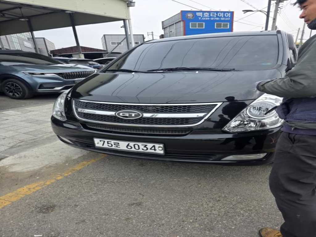 HYUNDAI Starex - Vista 4