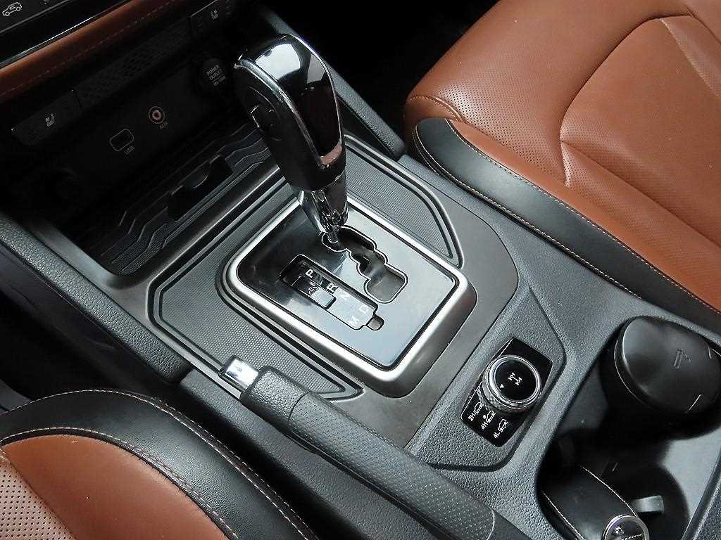 Ssangyong Rexton - Vista 10