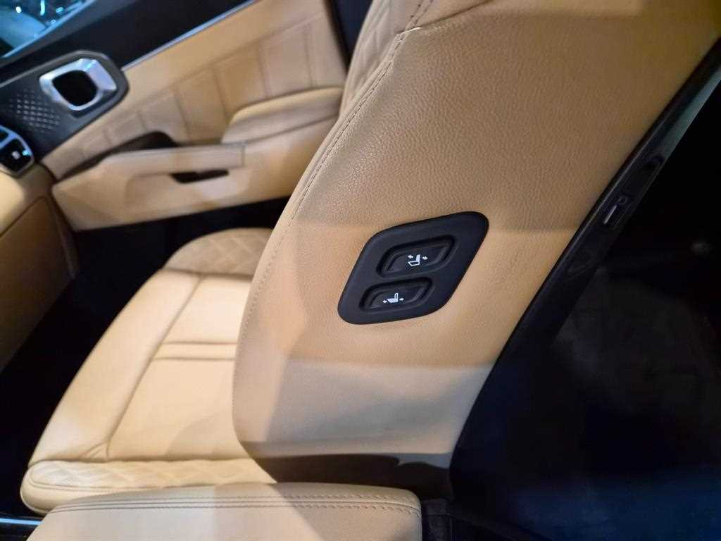 KIA Sorento - Vista 10