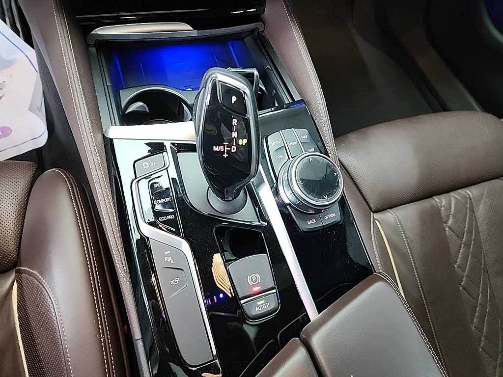 BMW 5 Series - Vista 8