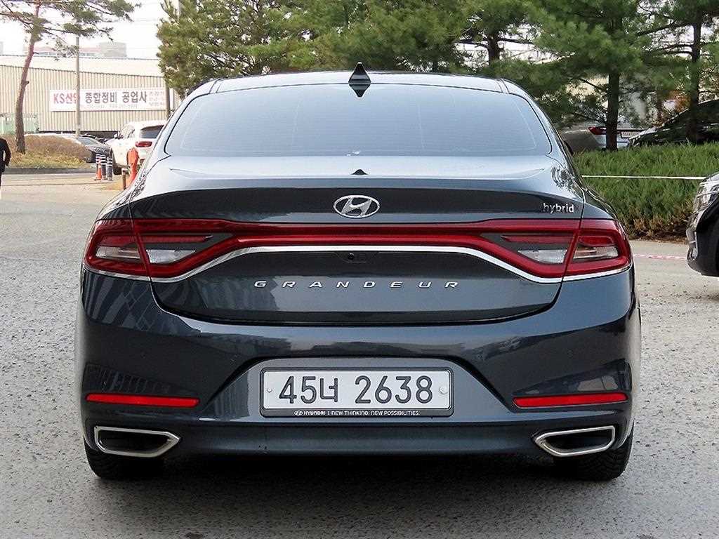 HYUNDAI Grandeur - Vista 4