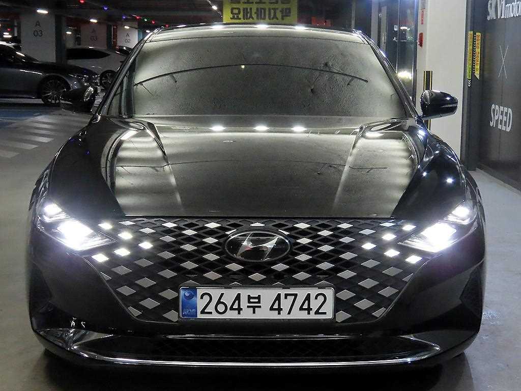 HYUNDAI Grandeur - Vista 2