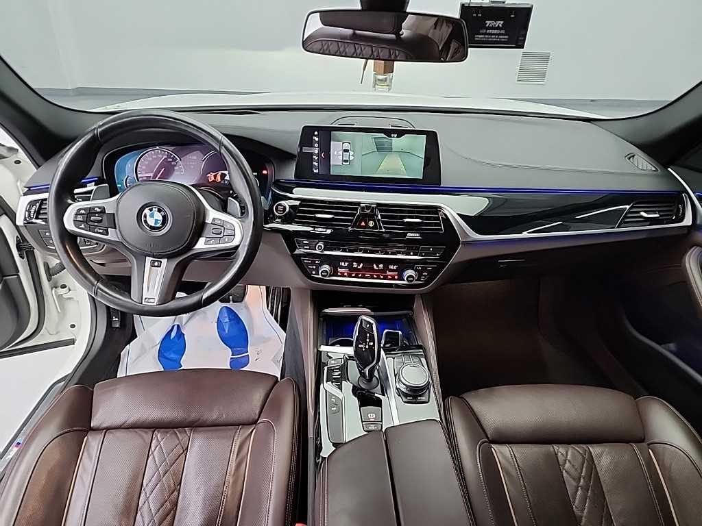 BMW 5 Series - Vista 7