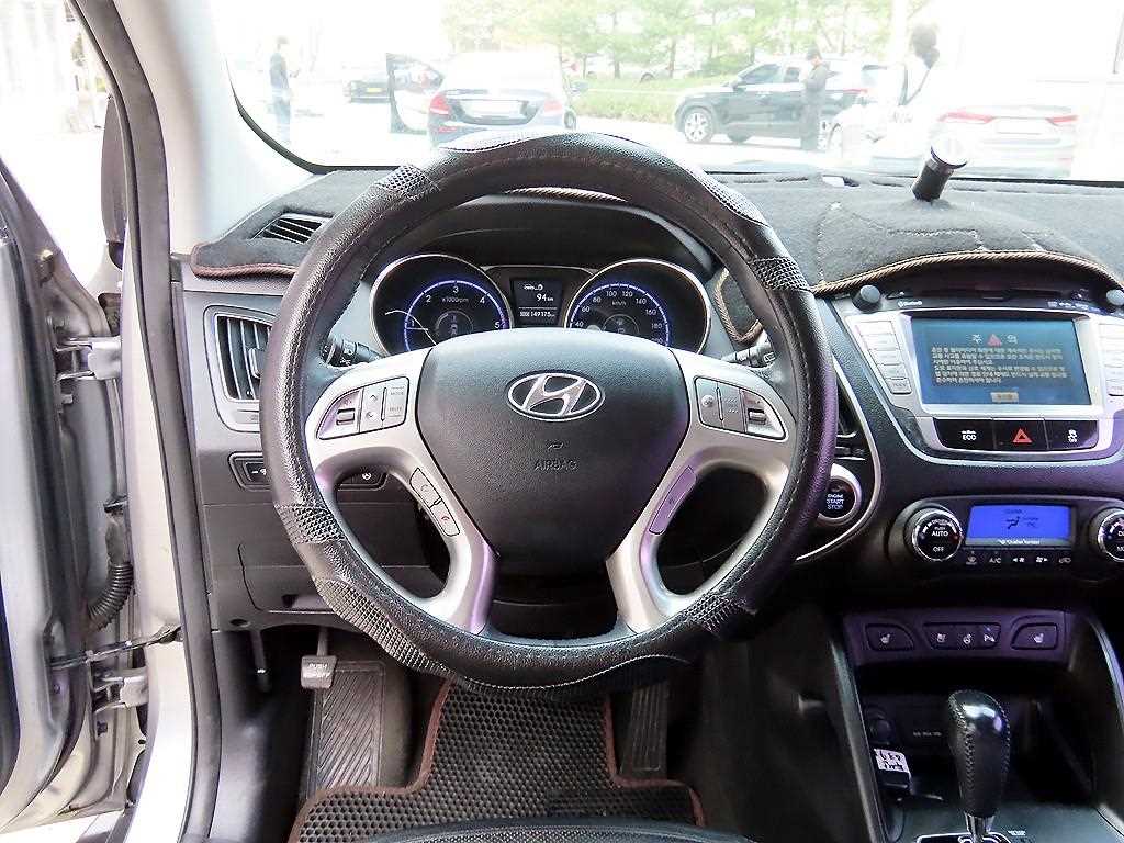 HYUNDAI Tucson - Vista 8