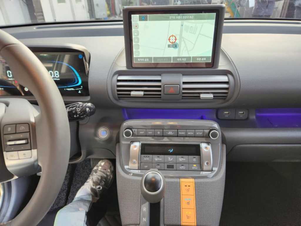 HYUNDAI Casper - Vista 8