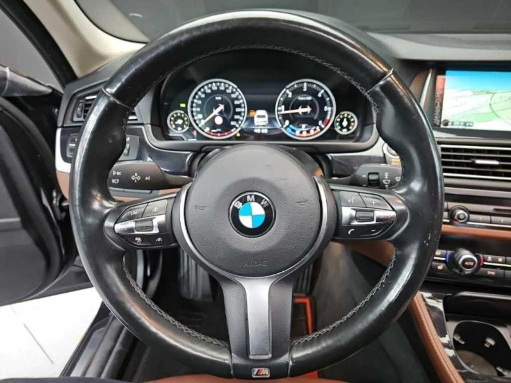 BMW 5 Series - Vista 7