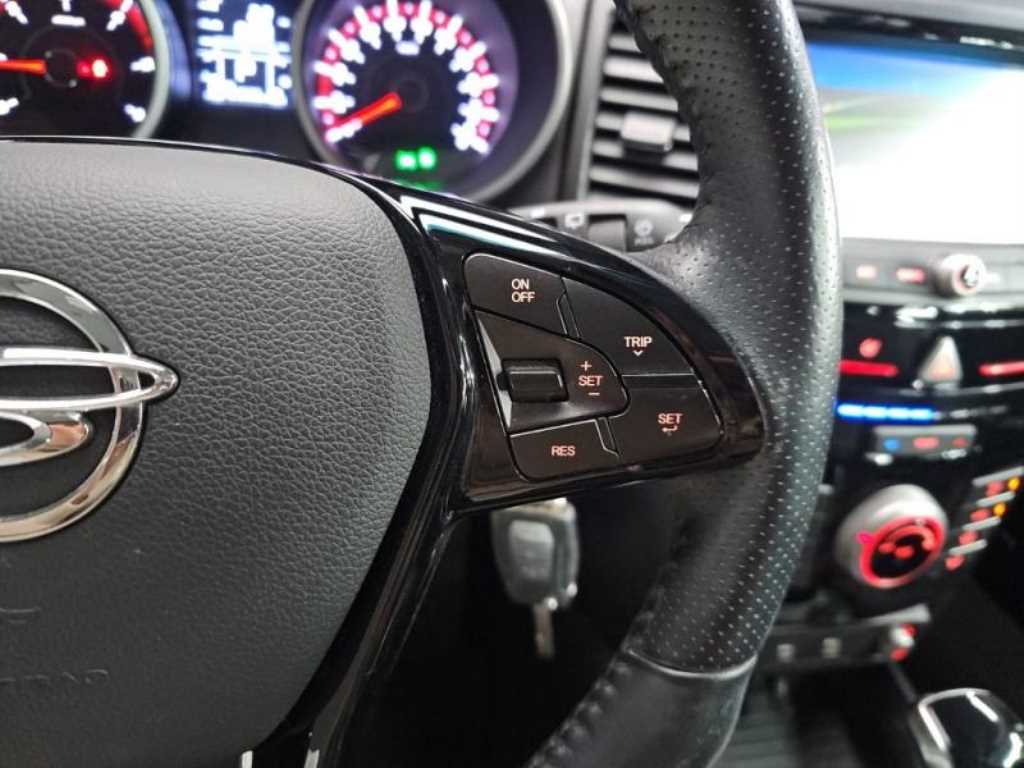 Ssangyong Tivoli - Vista 8