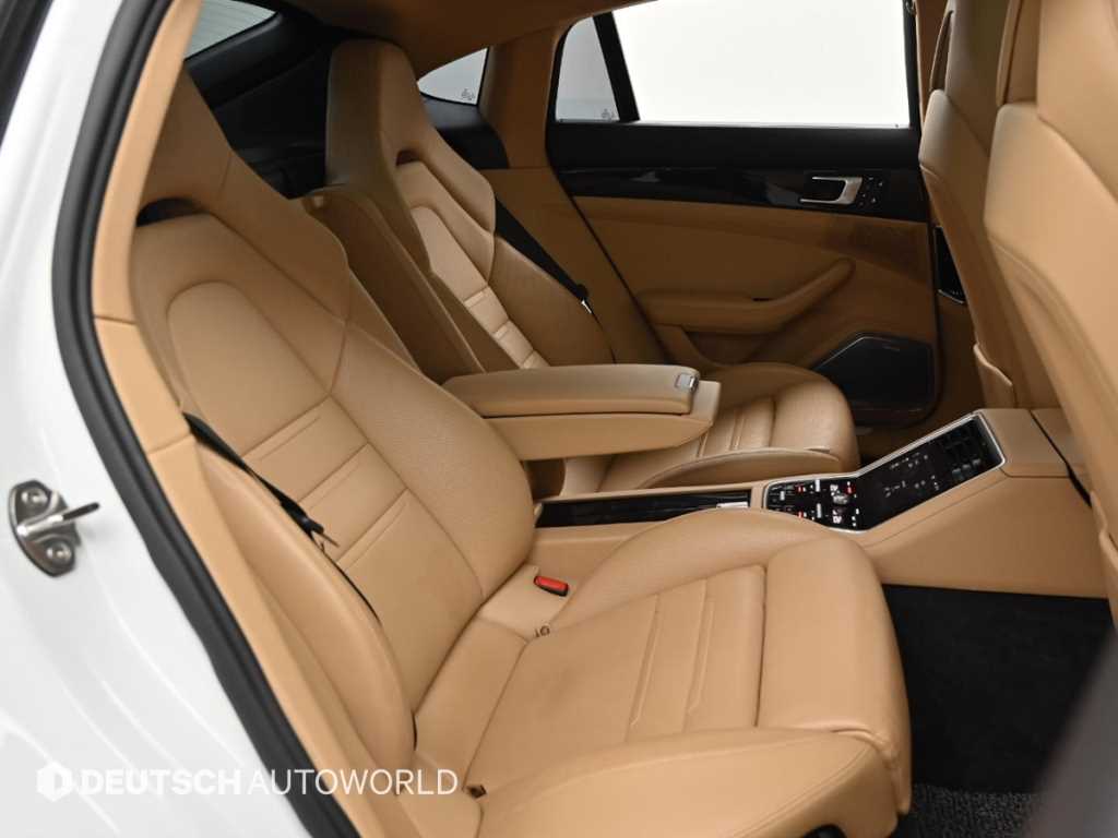 Porsche Panamera - Vista 12