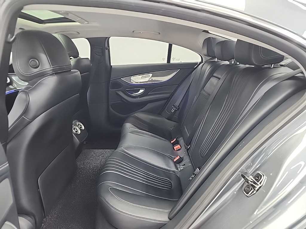 Mercedes Benz CLS Class - Vista 12