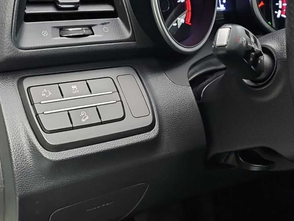 Ssangyong Tivoli - Vista 9