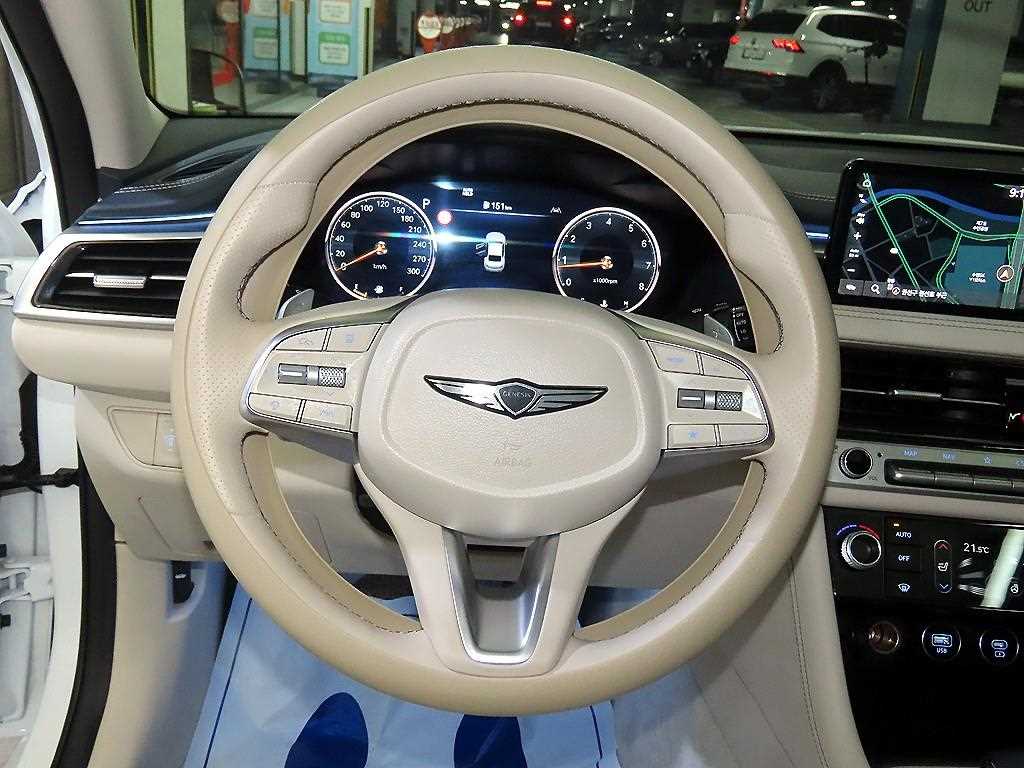 Genesis G70 - Vista 8