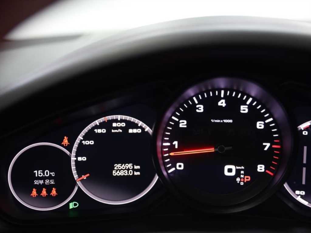 Porsche Cayenne 2023 Blanco - Importación desde Corea - HF Imports Iquique - Foto 20