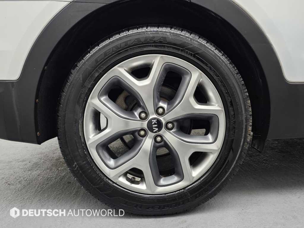 HYUNDAI Santa Fe - Vista 5