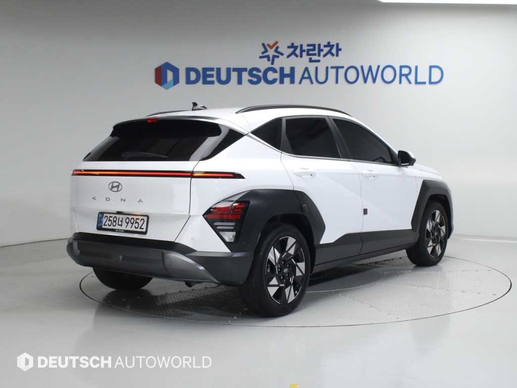 HYUNDAI Kona - Vista 2