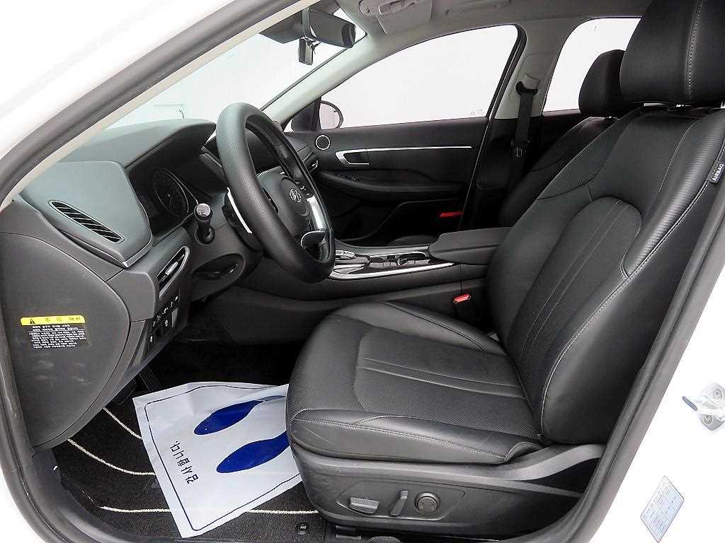 HYUNDAI Sonata - Vista 5