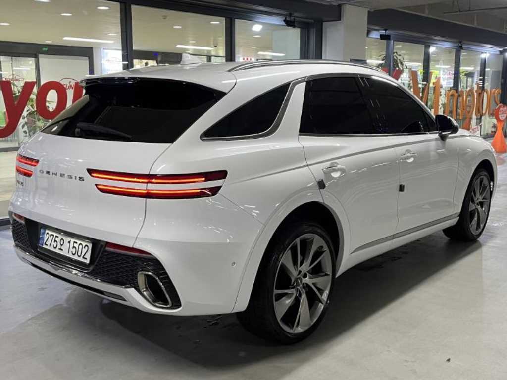Genesis GV70 - Vista 4