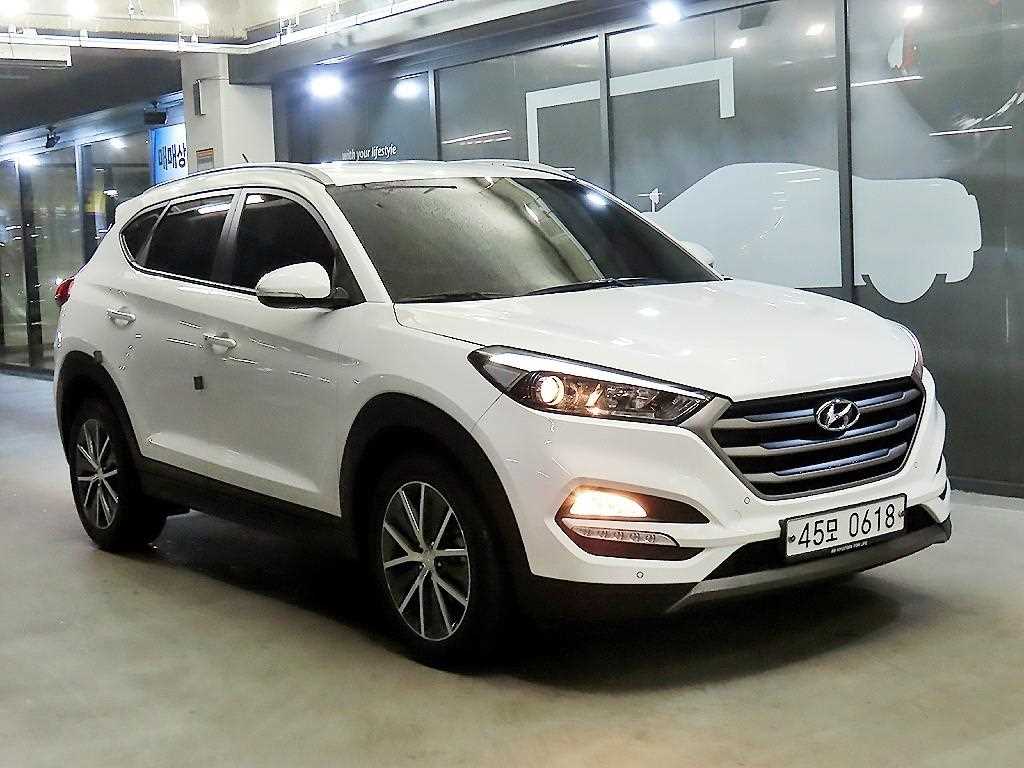 HYUNDAI Tucson 2016 Blanco - Importación desde Corea - HF Imports Iquique - Foto 1