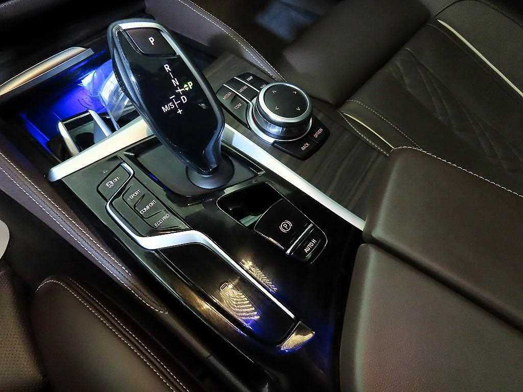 BMW 5 Series - Vista 11