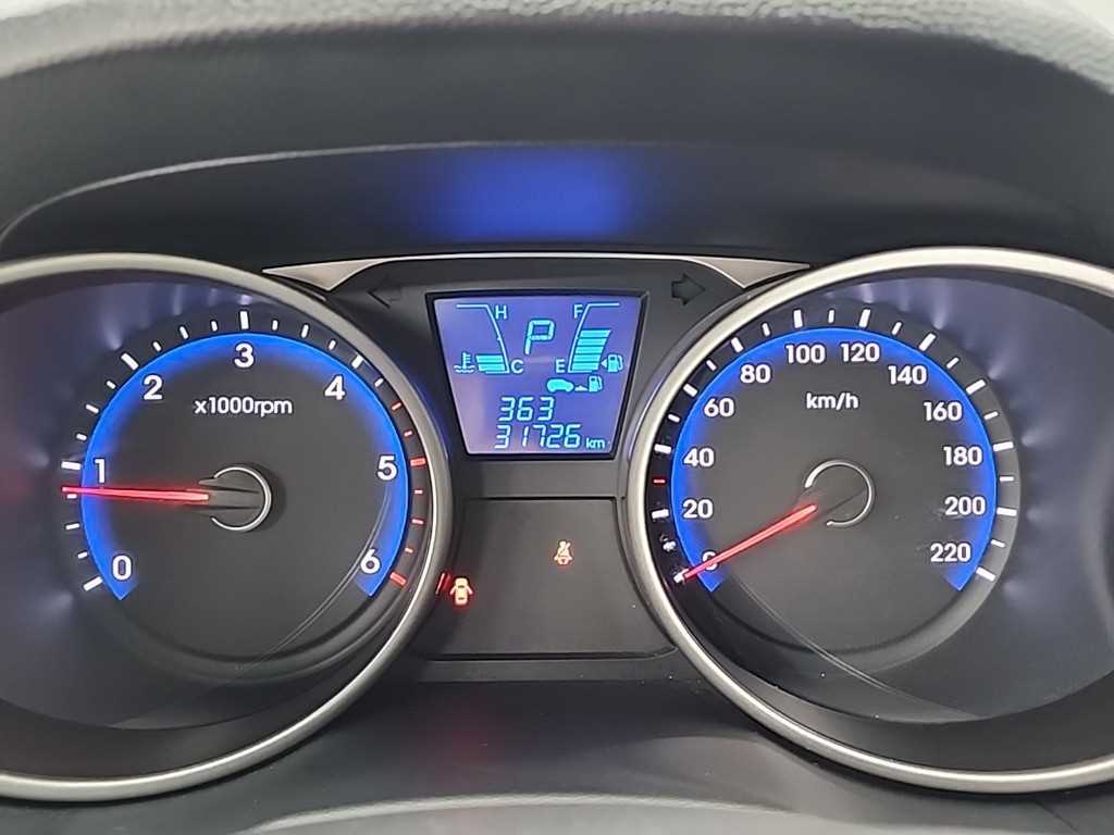 HYUNDAI Tucson - Vista 6