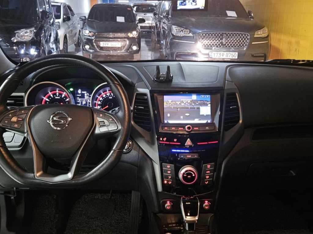 Ssangyong Tivoli - Vista 7