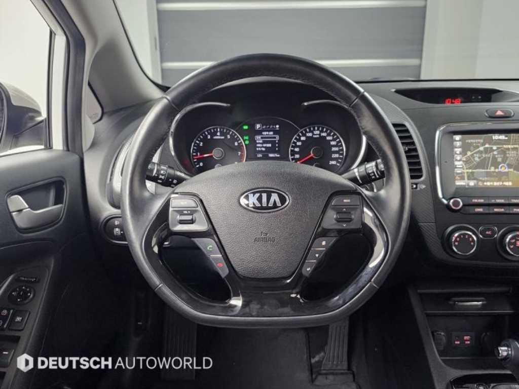 KIA K3 2018 Blanco - Importación desde Corea - HF Imports Iquique - Foto 13