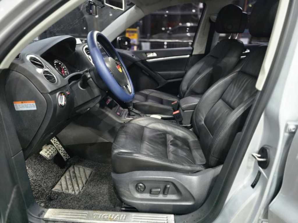 Volkswagen Tiguan - Vista 7