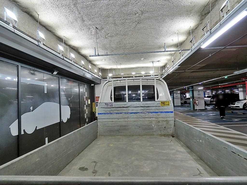 Small Truck Cargo (small) - Vista 6