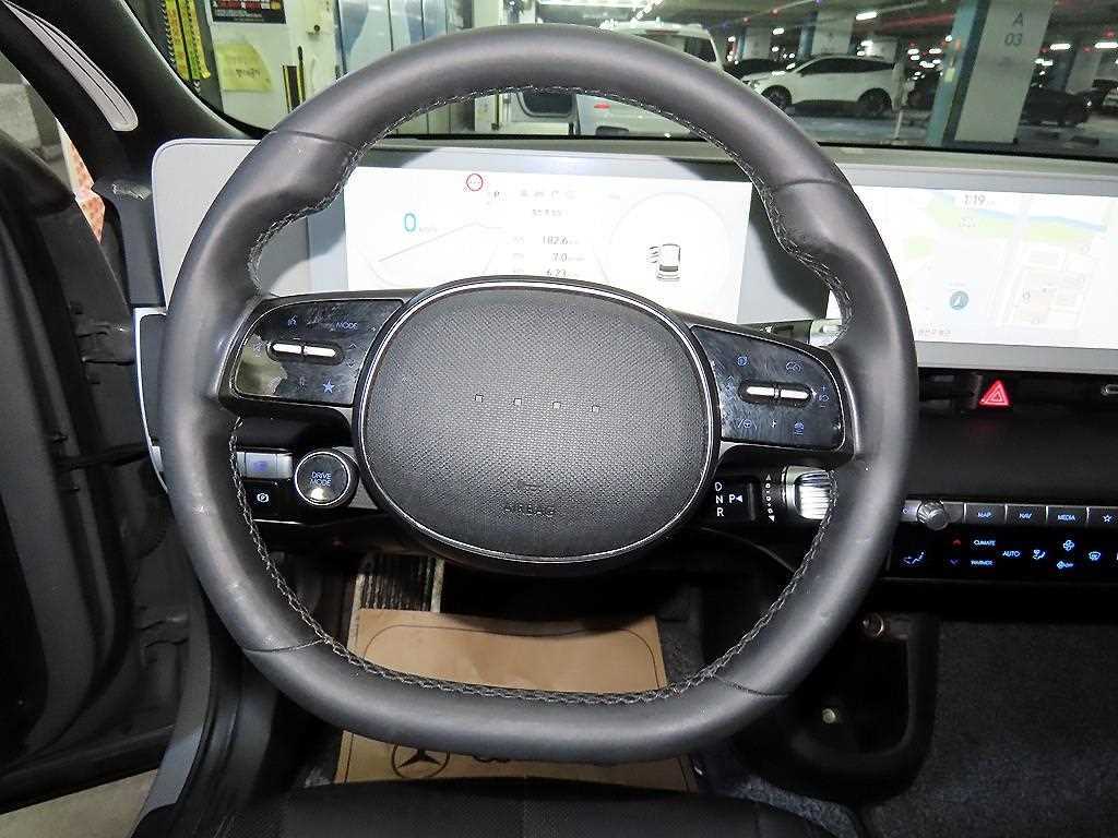 HYUNDAI Ioniq 5 - Vista 8