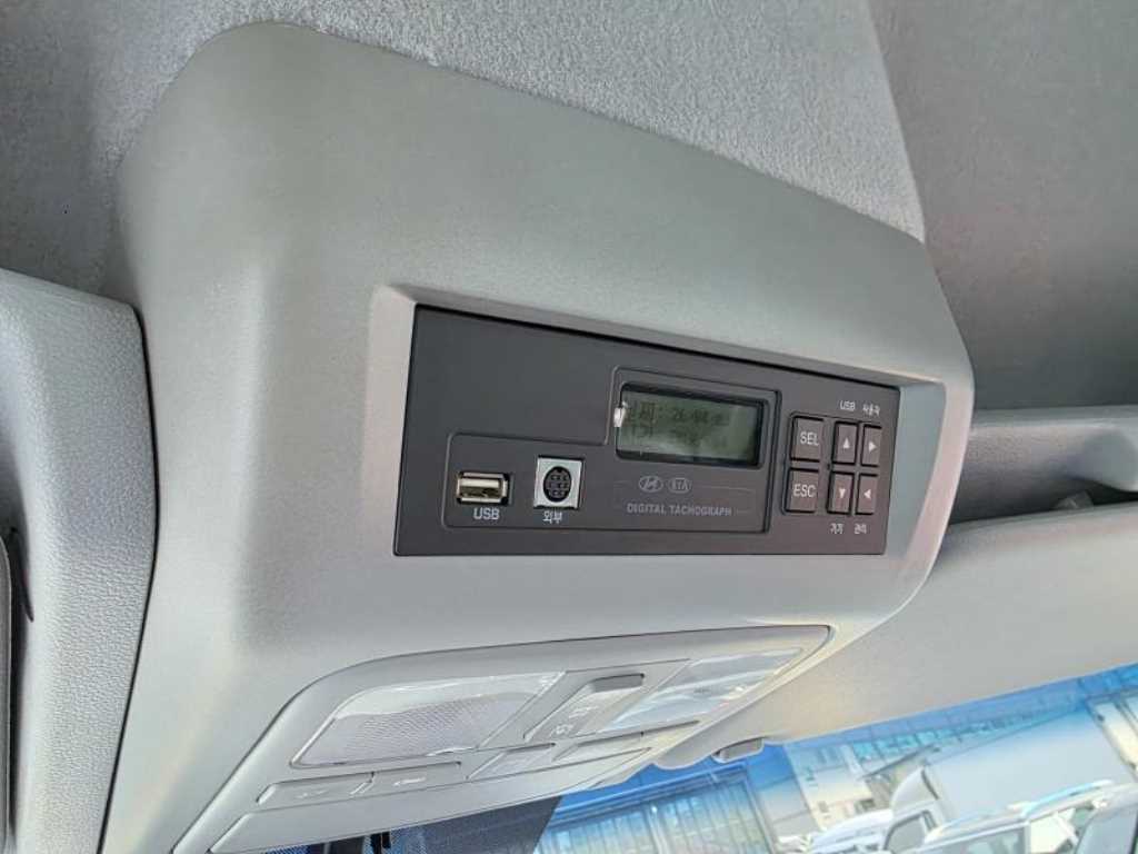 HYUNDAI Solati 2016 Blanco - Importación desde Corea - HF Imports Iquique - Foto 18