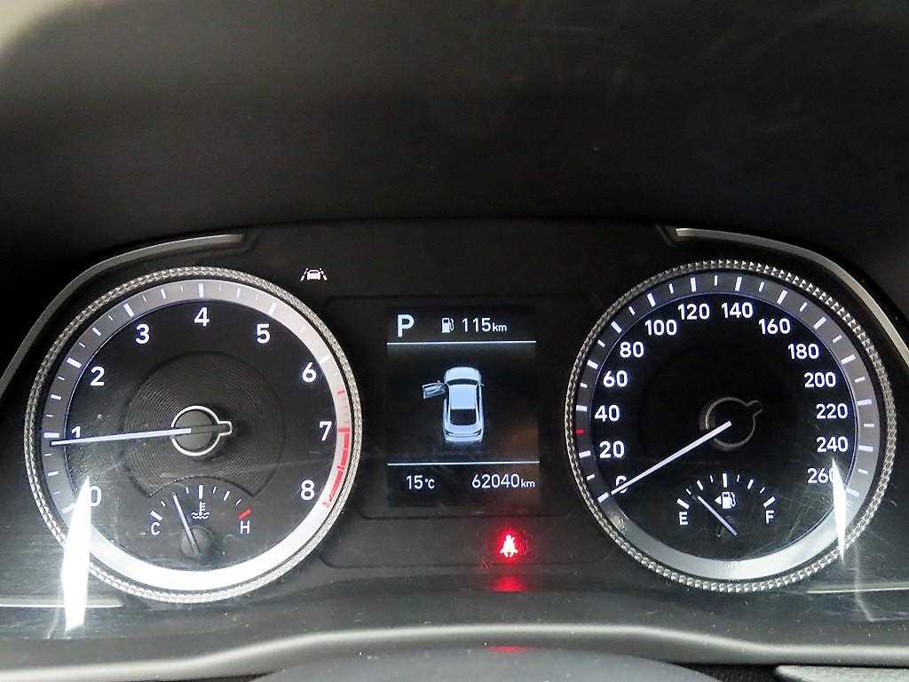 HYUNDAI Sonata - Vista 8