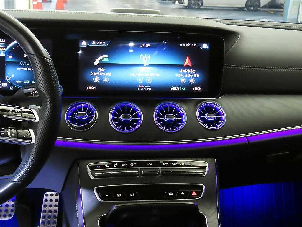 Mercedes Benz CLS Class - Vista 11