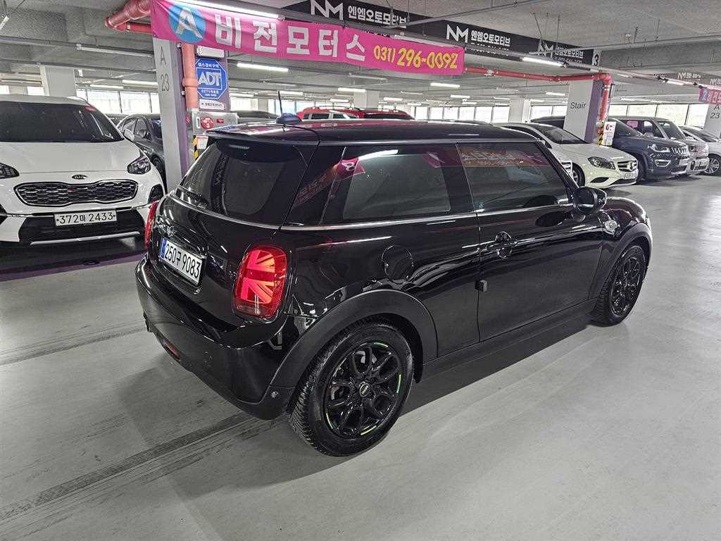 Mini Cooper - Vista 4