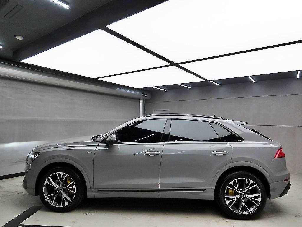 Audi Q8 - Vista 4