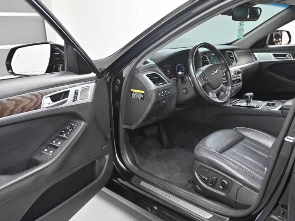 Genesis G80 - Vista 11