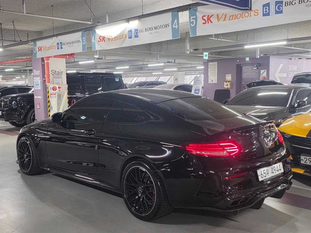 Mercedes Benz C Class - Vista 4