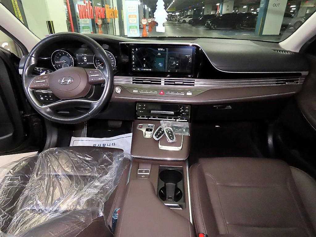 HYUNDAI Grandeur - Vista 10