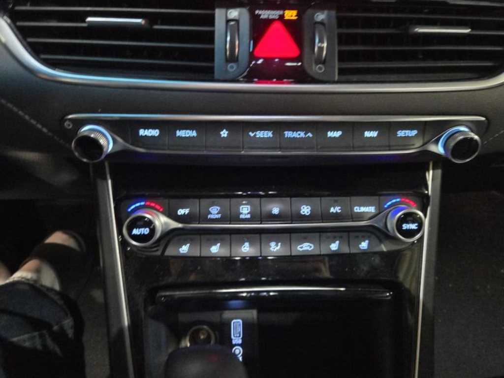 HYUNDAI Grandeur - Vista 9