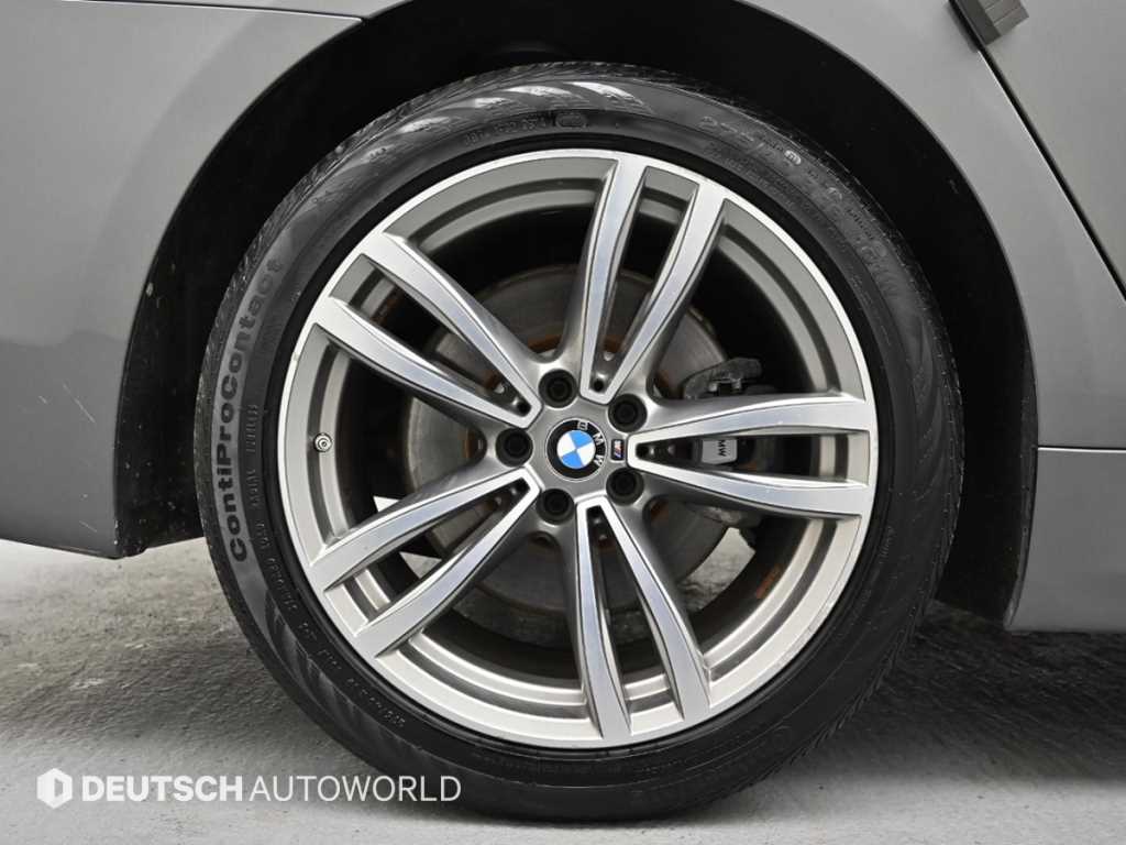 BMW 7 Series - Vista 5