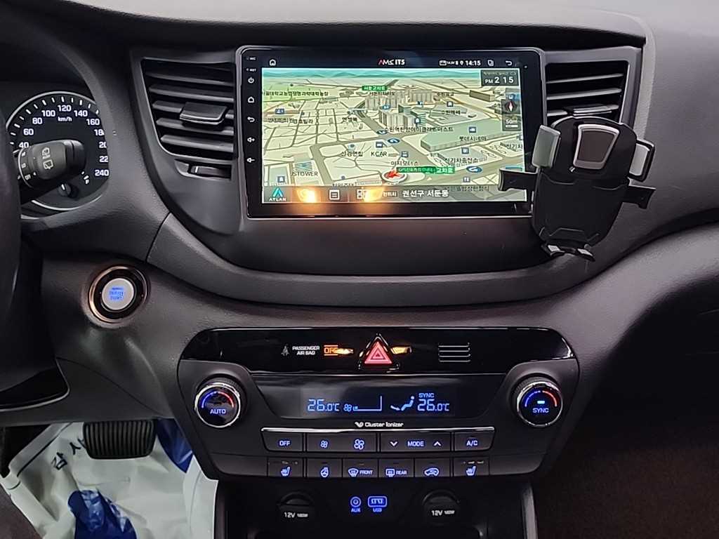 HYUNDAI Tucson - Vista 10