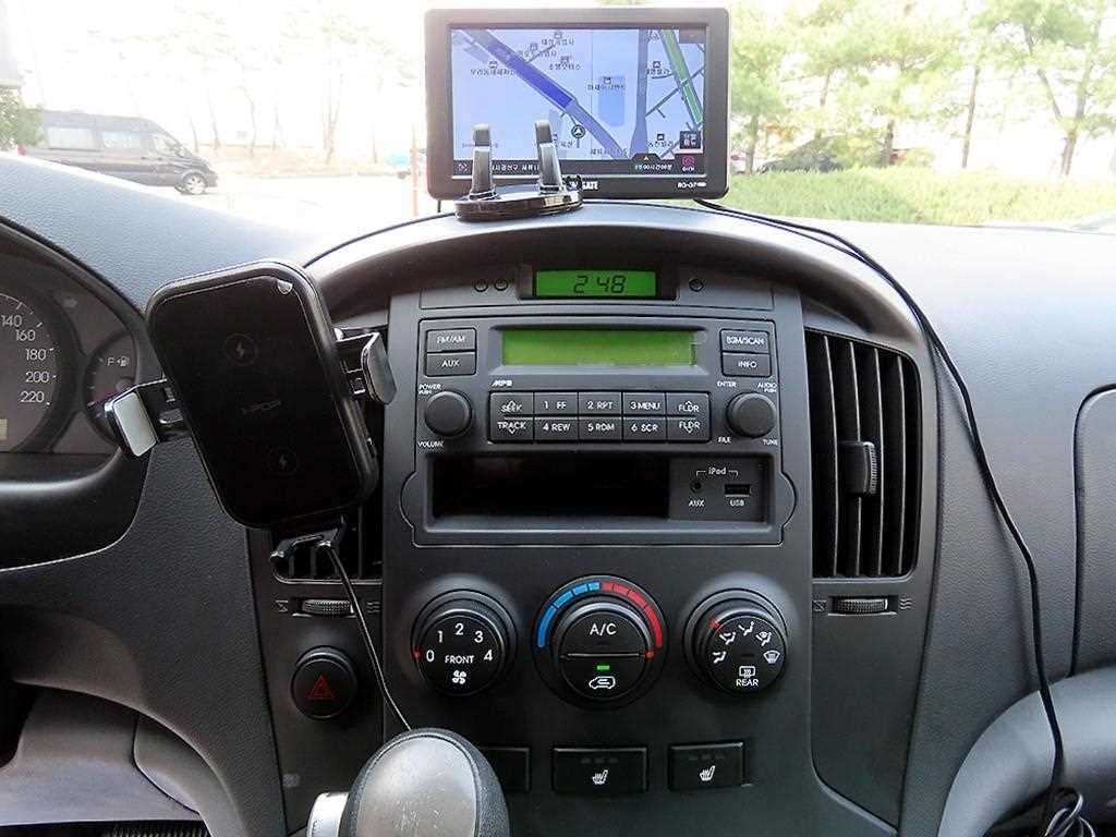 HYUNDAI Starex - Vista 11