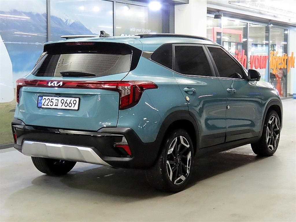 KIA Seltos - Vista 4