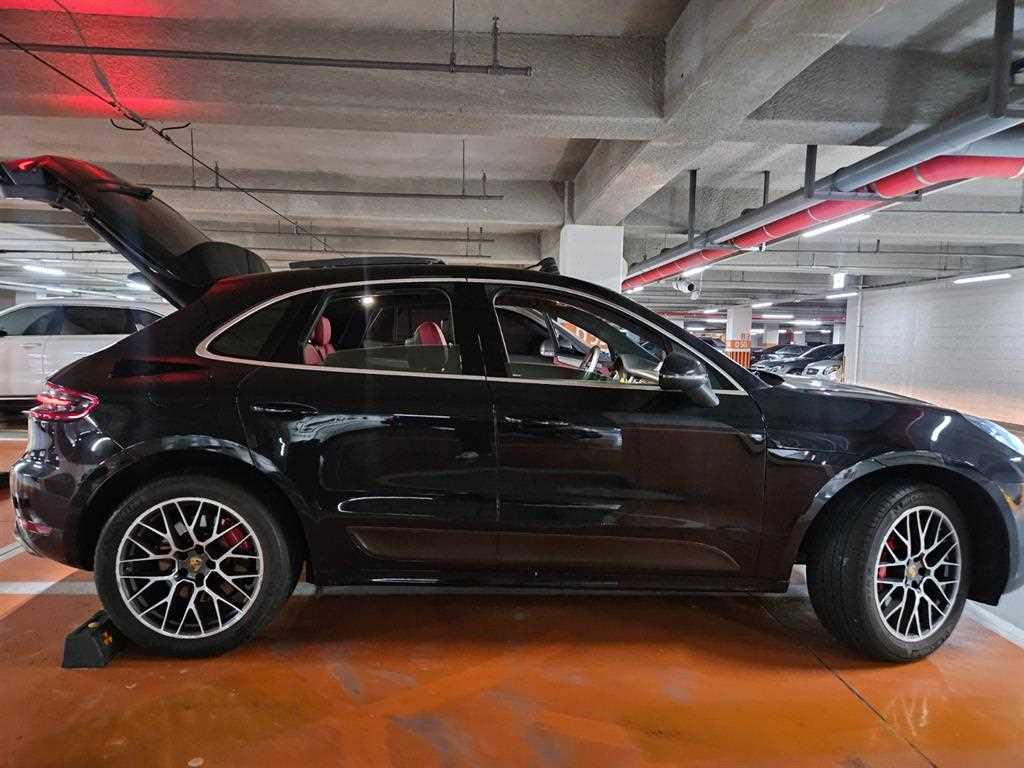 Porsche Macan - Vista 9