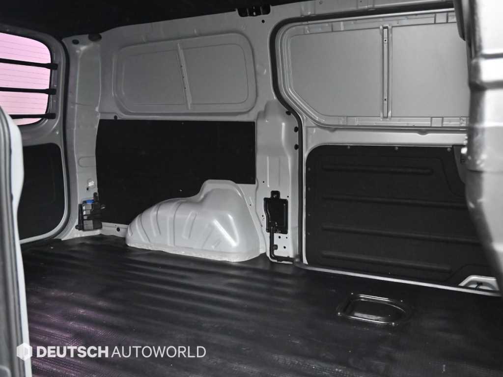 HYUNDAI Starex - Vista 12